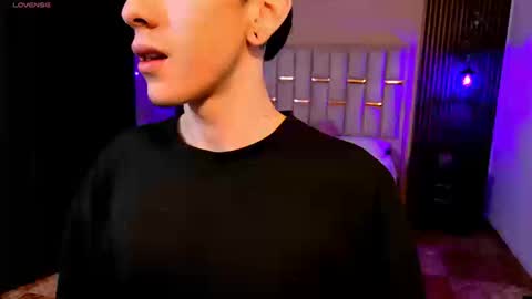 james_adamss_ online show from March 18, 2:20 pm