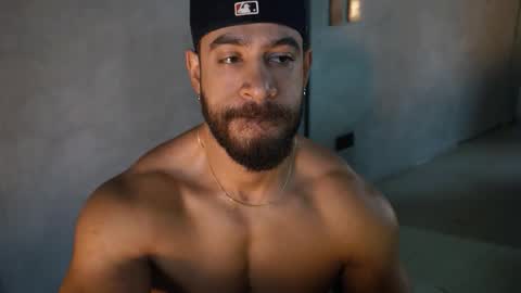 Snapshot of james_axel chatting on November 5, 1:33 pm James Axel online show from November 5, 1:33 pm