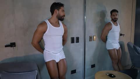 Snapshot of james_axel chatting on November 9, 2:48 pm James Axel online show from November 9, 2:48 pm