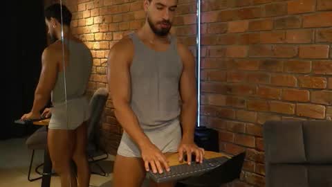 Snapshot of james_axel chatting on March 21, 2:20 pm James Axel online show from March 21, 2:20 pm