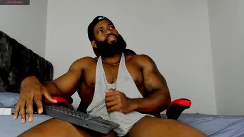 Snapshot of james_bbcmuscle chatting on May 16, 11:31 am James BBC online show from May 16, 11:31 am