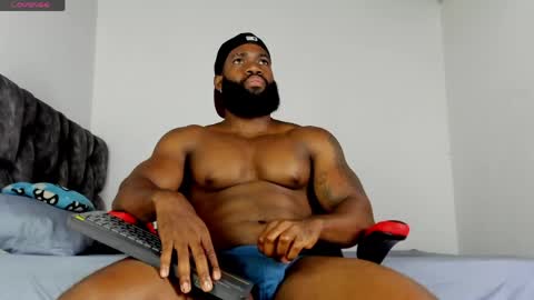 Snapshot of james_bbcmuscle chatting on May 20, 10:43 am James BBC online show from May 20, 10:43 am