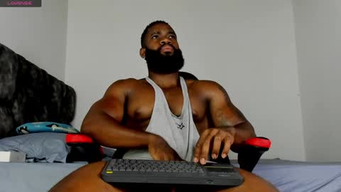 Snapshot of james_bbcmuscle chatting on June 2, 12:18 pm James BBC online show from June 2, 12:18 pm