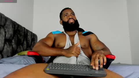 Snapshot of james_bbcmuscle chatting on June 5, 1:23 am James BBC online show from June 5, 1:23 am