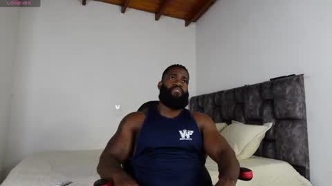 Snapshot of james_bbcmuscle chatting on June 10, 3:39 am James BBC online show from June 10, 3:39 am