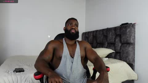 Snapshot of james_bbcmuscle chatting on June 14, 6:04 am James BBC online show from June 14, 6:04 am