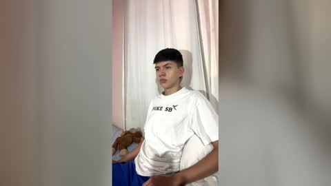 james_chez online show from March 25, 2:34 pm