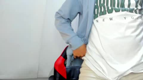 james_cr online show from February 12, 10:46 am