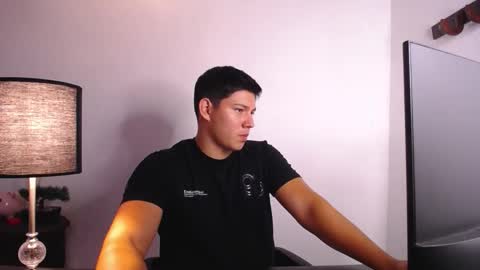 james_cr online show from October 3, 3:14 am