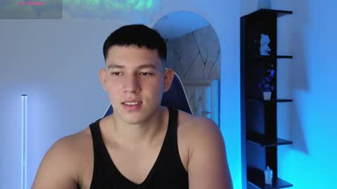 Snapshot of james_cr chatting on May 31, 4:14 pm james_cr online show from May 31, 4:14 pm