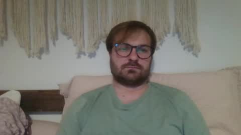 Snapshot of james_heron chatting on January 28, 12:15 am James Heron online show from January 28, 12:15 am