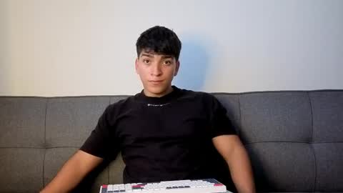 Snapshot of james_silva1 chatting on April 19, 9:50 pm james_silva1 online show from April 19, 9:50 pm