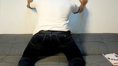 Snapshot of james_silva1 chatting on May 5, 2:30 am james_silva1 online show from May 5, 2:30 am