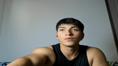 Snapshot of james_silva1 chatting on May 25, 9:54 pm james_silva1 online show from May 25, 9:54 pm