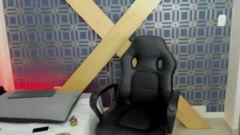 Snapshot of jamesinked_ chatting on January 7, 2:08 pm Jamesinked online show from January 7, 2:08 pm