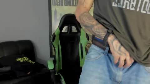 Snapshot of jamesinked_ chatting on February 10, 4:36 pm Jamesinked online show from February 10, 4:36 pm