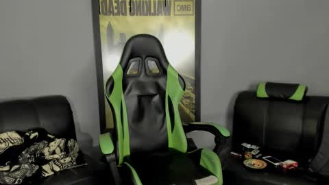 Snapshot of jamesinked_ chatting on February 24, 1:57 am Jamesinked online show from February 24, 1:57 am