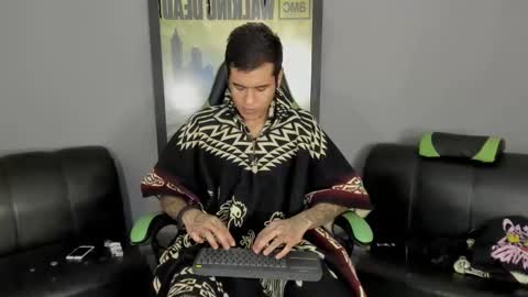 Snapshot of jamesinked_ chatting on March 8, 6:05 pm Jamesinked online show from March 8, 6:05 pm