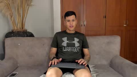 Snapshot of jamesinked_ chatting on December 3, 3:14 am Jamesinked online show from December 3, 3:14 am