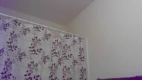 Snapshot of jamesjewels chatting on February 2, 4:05 am jamesjewels online show from February 2, 4:05 am