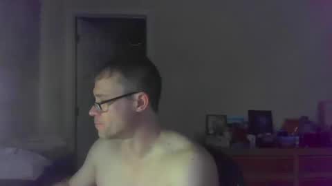 Snapshot of jamesjewels chatting on February 5, 12:53 am jamesjewels online show from February 5, 12:53 am