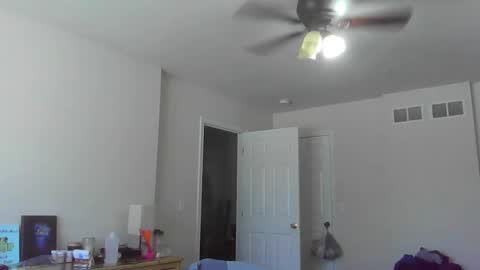 Snapshot of jamesjewels chatting on March 2, 6:08 pm jamesjewels online show from March 2, 6:08 pm