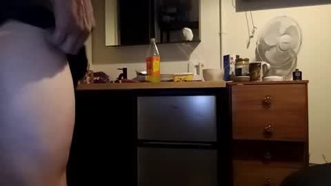 Snapshot of jamesloveridge901 chatting on February 10, 7:45 am jamesloveridge901 online show from February 10, 7:45 am