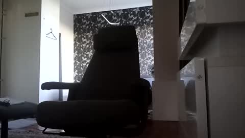 Snapshot of jamesloveridge901 chatting on March 8, 6:28 am jamesloveridge901 online show from March 8, 6:28 am