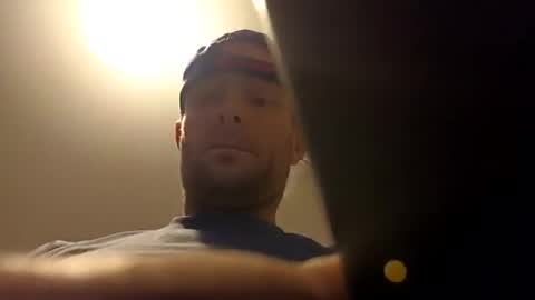 Snapshot of jamesloveridge901 chatting on August 2, 4:33 am jamesloveridge901 online show from August 2, 4:33 am