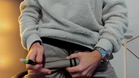 JamesMyers online show from January 2, 9:22 am