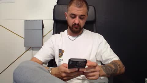 JamesMyers online show from September 13, 4:56 am