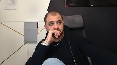 JamesMyers online show from November 24, 5:18 am