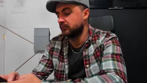 JamesMyers online show from December 3, 5:26 am