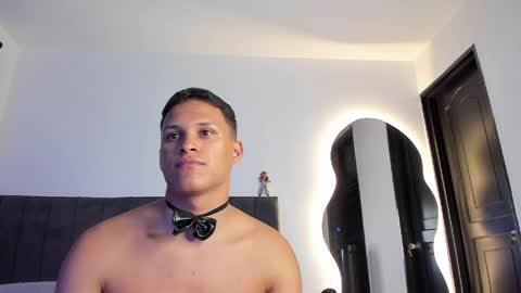 Snapshot of jamesowenn chatting on June 5, 7:47 am James Owenn online show from June 5, 7:47 am