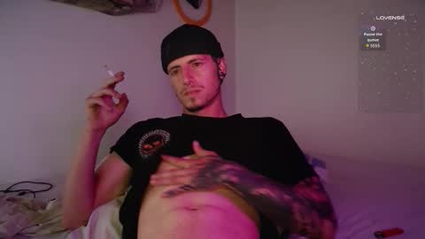 jamesss____ online show from October 18, 5:21 am