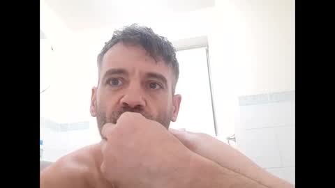 jamie198307 online show from April 1, 8:17 pm