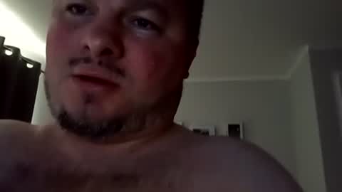 jamiecruz89 online show from June 15, 7:10 am