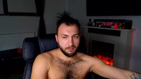 Robbie online show from December 2, 6:41 am