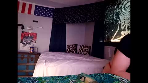 Snapshot of jamieroseknows chatting on October 19, 12:17 pm Jae Bae Rosay           birthday was not so hot online show from October 19, 12:17 pm