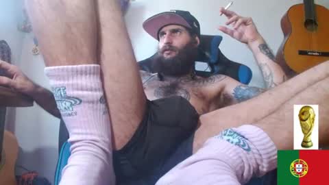 Snapshot of jammes_owen chatting on June 17, 5:25 pm Jammes. online show from June 17, 5:25 pm