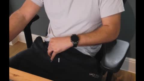 Snapshot of jammyedge chatting on October 21, 8:04 am Jammy online show from October 21, 8:04 am