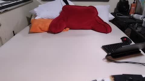 Snapshot of jamwarnerone chatting on December 12, 3:37 pm Bootyshows online show from December 12, 3:37 pm