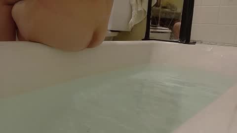 Snapshot of jamwarnerone chatting on September 30, 7:46 am Bootyshows online show from September 30, 7:46 am