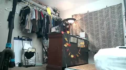 Snapshot of jamwarnerone chatting on October 7, 2:36 pm Bootyshows online show from October 7, 2:36 pm