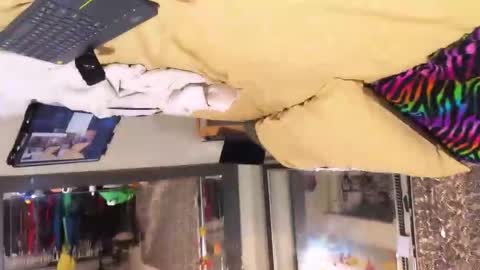 Snapshot of jamwarnerone chatting on November 13, 12:59 pm Bootyshows online show from November 13, 12:59 pm