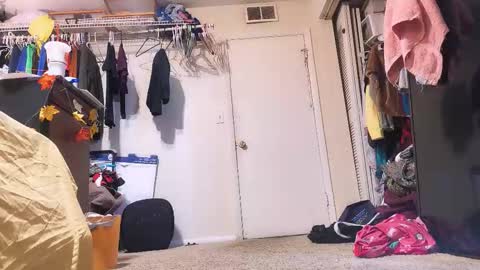 Snapshot of jamwarnerone chatting on November 19, 12:27 pm Bootyshows online show from November 19, 12:27 pm