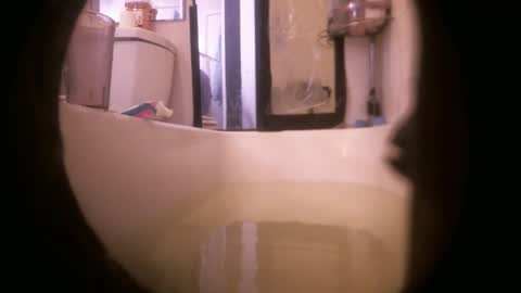 Snapshot of jamwarnerone chatting on December 3, 8:12 am Bootyshows online show from December 3, 8:12 am