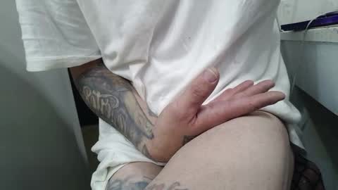 Snapshot of jamwarnerone chatting on March 6, 12:01 pm Bootyshows online show from March 6, 12:01 pm