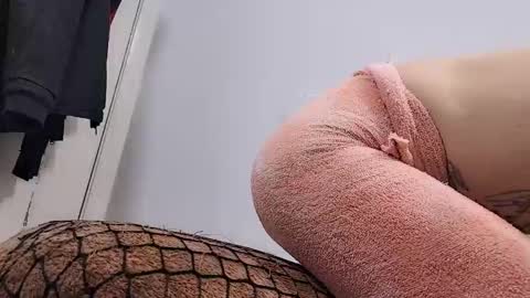 Snapshot of jamwarnerone chatting on March 22, 1:09 am Bootyshows online show from March 22, 1:09 am