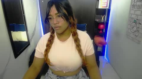 Snapshot of jana_lux chatting on May 25, 1:28 pm JANA LUX online show from May 25, 1:28 pm